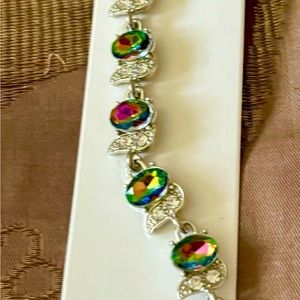 Trendy Zircon Clasp Bracelet, NWT